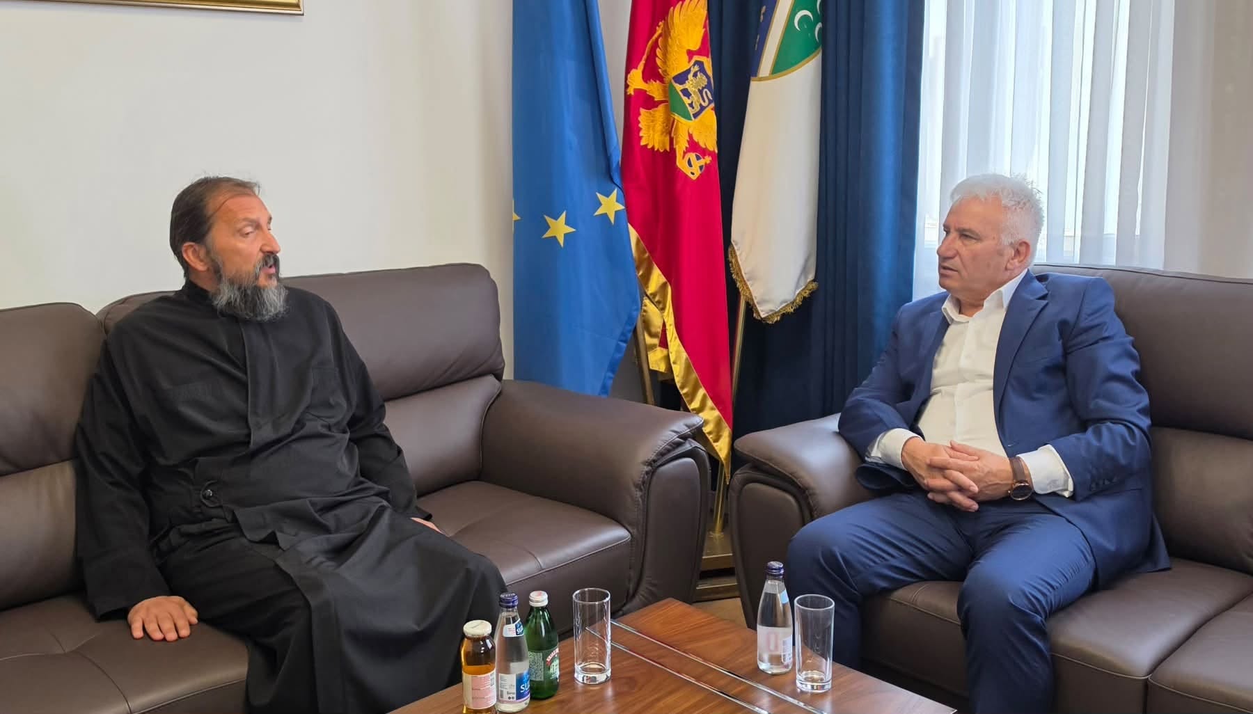 Predsjednik Opštine Rahman Husović primio novog rožajskog paroha