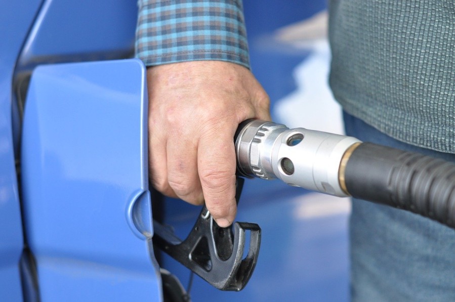 Benzin jeftiniji šest, dizel tri centa