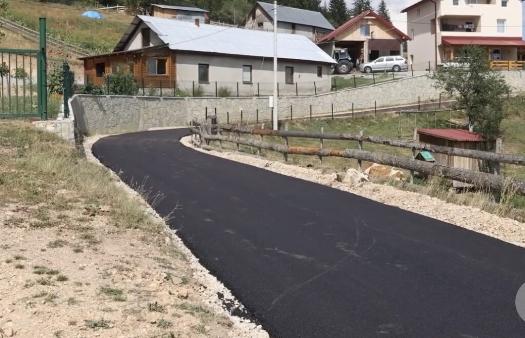 Nastavljeni radovi na unapređenju putne infrastrukture na seoskom području 2 IMG 9563 Radio televizija Rožaje