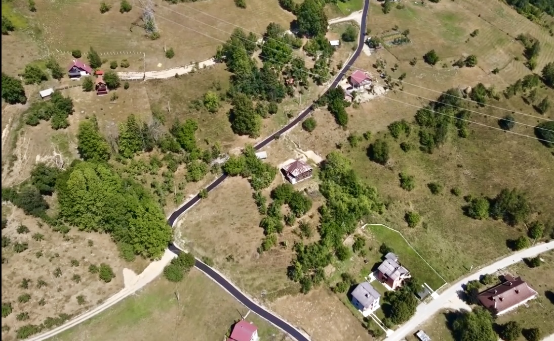 Nastavljeni radovi na unapređenju putne infrastrukture na seoskom području